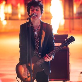 Billie při zkoušce na koncertu v St. Louis.