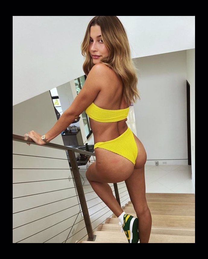 Hailey Bieber, americká modelka a majitelka značky Rhode.