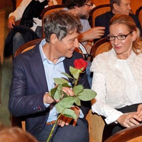 Pavel kříž s manželkou.