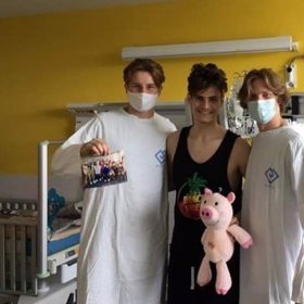 Nadějný hokejista se v 15 letech pere se zákeřnou nemocí.