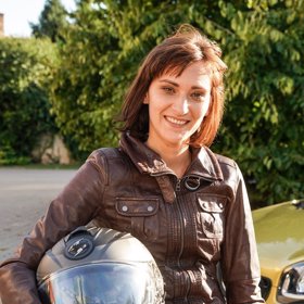 Herečka Bára Jánová hraje ve Slunečné vypočítavou Sylvu.