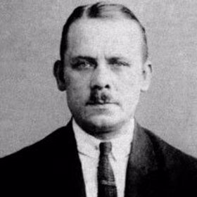 Německý sériový vrah Fritz Haarmann jídlo odmítl, místo toho požádal o drahý doutník a hrnek brazilské kávy.