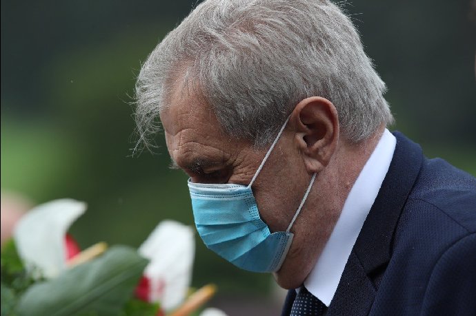Miloš Zeman se očkování nebojí, má v něj plnou důvěru.