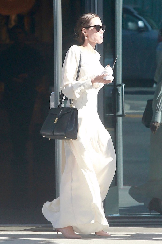 Angelina Jolie v posledních týdnech vypadá opravdu děsivě.