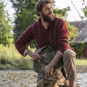 Film se dočkal krátké parodie, kdy pracovníci v kanceláři nesmí vydat žádný zvuk, pokud nechtějí, aby za nimi přišel jejich šéf.