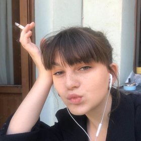 Herečka Anna Čtvrtníčková letos oslavila sedmnáctiny.