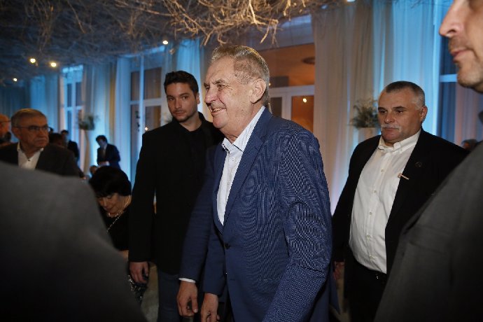 Miloš Zeman byl terčem myšlenkových perel Vojtěcha Dobeše.