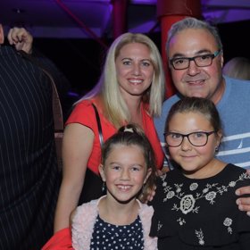 Martin Zounar se svou krásnou rodinou.