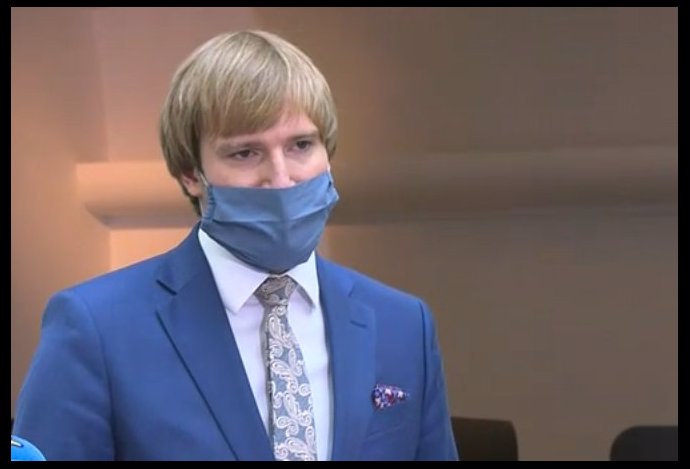 Adam Vojtěch je bývalý ministr zdravotnictví. 
