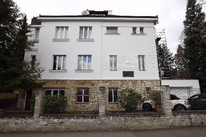 Burianova vila v Dejvicích.