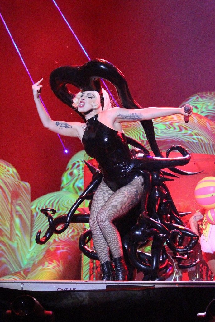 Lady Gaga v jednom ze svých kostýmů.