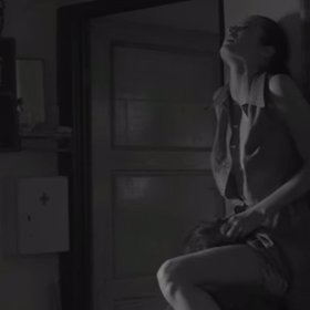 Olga Hepnarová plánovala pomstu celé společnosti. Zprvu chtěla nechat vykolejit vlak či odpálit bombu.