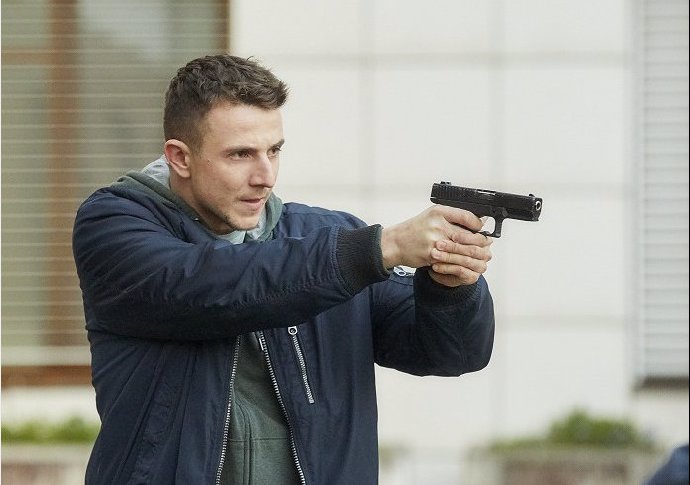 Jakub Štáfek v seriálu Specialisté.