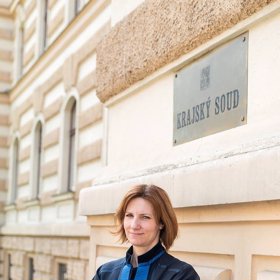 Markéta Vaňková je vystudovanou právničkou.