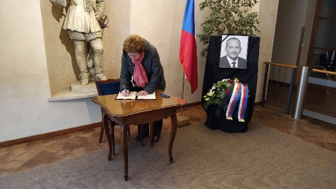 Každý může přijít a něco do ní napsat.