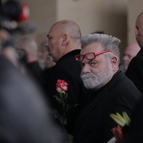 Václav Upír Krejčí se přišel rozloučit s Jirkou Pomeje.