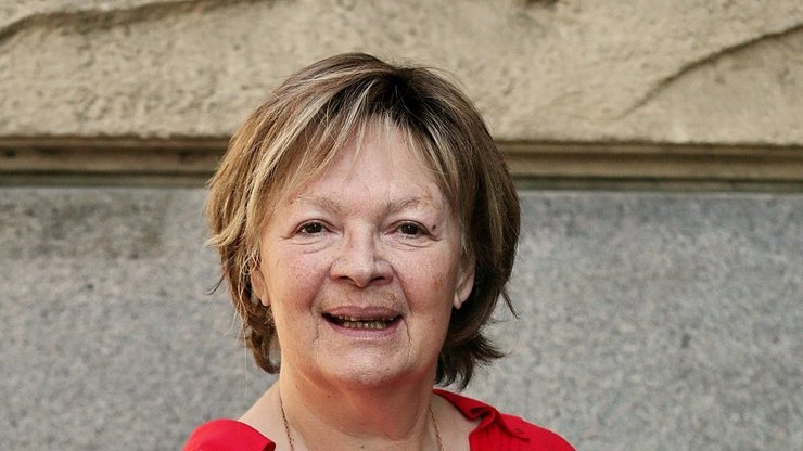 Galerie Anna Dvořáková se proměnila v modelku. Dcera Jiřího Dvořáka