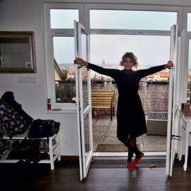 Volný čas tráví Malvína právě tady.