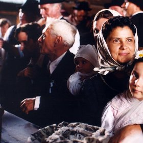 Natáčelo za velmi extrémního počasí. Mrazy dosáhly až 20 stupňů pod nulou, zatímco v létě se teploty vyšplhaly až na 36 stupňů.