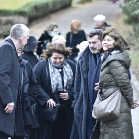 Dcera Ireny Greifové a Josefa Laufera na maminčině pohřbu