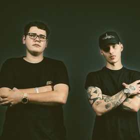 Petunin už v armádě jednou byl. Skončil na psychiatrii. 