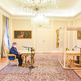 Prezident Zeman na schůzkách s kandidáty na ministry.