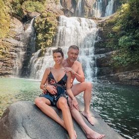 Josef Smolík už delší dobu netvoří pár s modelkou Danielou Zálešákovou. 