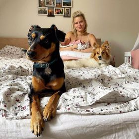 Patricie Pagáčová a její smečka. 