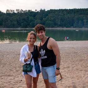 Shopaholic Nicol a Milan Peroutka.