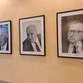 Zatím to byli samí muži.