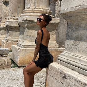 Postavu by jí mohla závidět kdejaká modelka. 