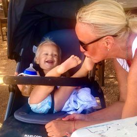 Vendula Pizingerová je šťastná máma. 