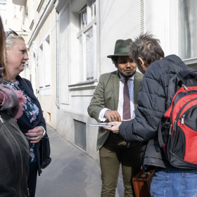 Exposlanec TOP 09 Dominik Feri přichází k soudu.