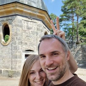 Zdeněk Hřib s manželkou na dovolené ve Sloupu.