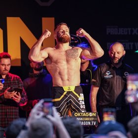 Inspektor se svého pásu nehodlá vzdát.