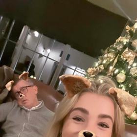 Dcera Vivi toho hned využila.