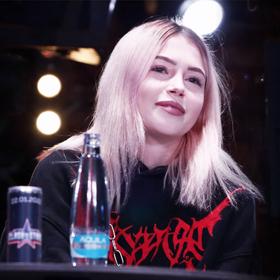 S nařčením přišla Valerie Holáková alias Xholakys, její předchozí soupeřka.