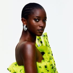 Neonové šaty z H&M, které vzbudily v SuperStar poprask.