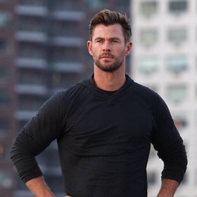 Chris Hemsworth patří mezi nejpohlednější herce současnosti.