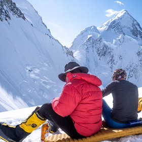 Z desetičlenné expedice se na vrchol Gasherbrumu dostali jen tři lidé.