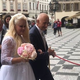 Svatební den Moniky Binias se uskutečnil přesně před rokem.