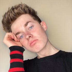 Už dříve naznačoval, že má chuť se životem skoncovat. 