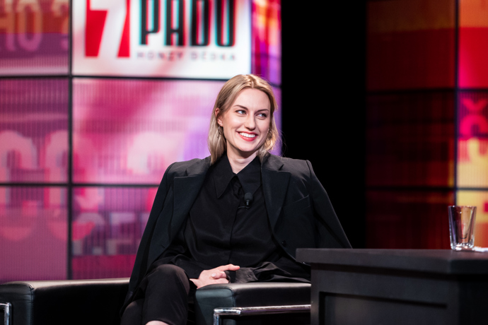 Nebojí se ničeho, ani nahoty před kamerou.