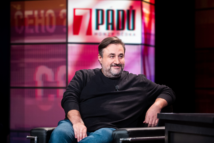 Michopulos vydražil talíř od šéfa ruské Dumy.