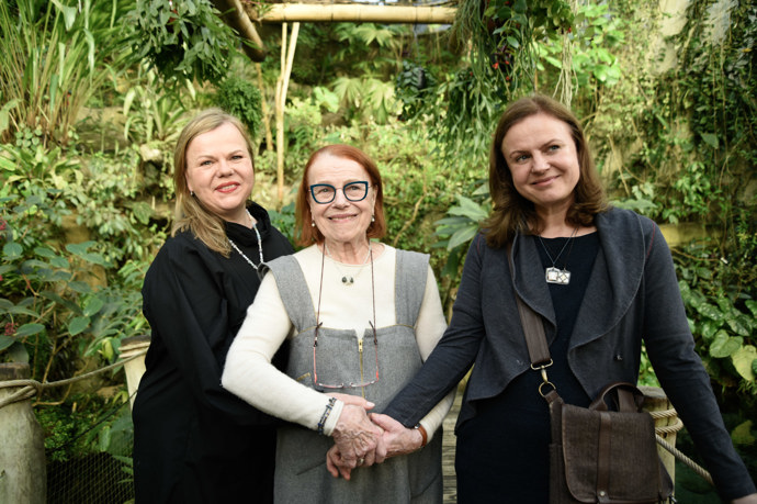 Iva Janžurová s dcerami Sabunou Remundovou a Theodorou Remundovou.