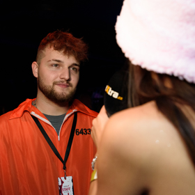 Tomáš Běhounek, účastník reality show Like House, vyrazil v převleku za vězně. 