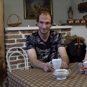 Helena s Emilem na sebe nemají čas a jejich vztah tím trpí. 