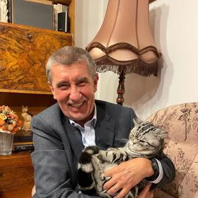 Andrej Babiš s kočkou body nezískal. Zřejmě proto, že nevypadala moc spokojeně. 
