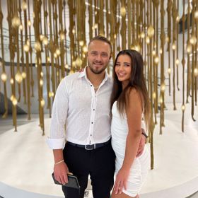 Daniel se vrátil ke své krásné expřítelkyni.