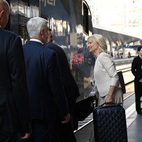 Prezidentský pár ukončil návštěvu Vídně